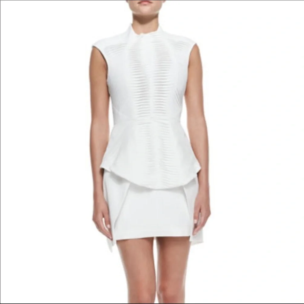 ✨ Moving sale 🚗- Cameo the Label White Slow Motion Mini Dress, Size M - Picture 2 of 12